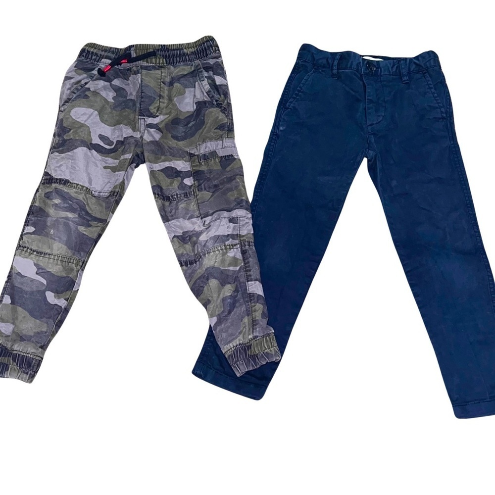 Tucker + Tate Boy’s Pants Bundle Size: 4
Boy’s Camo & Chino Pants